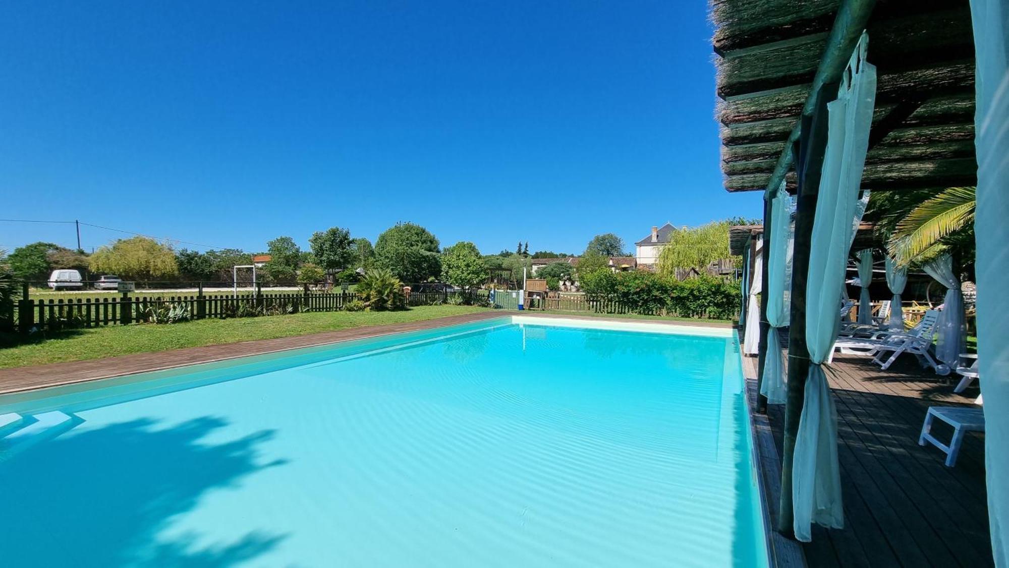 Domaine de Rochebonne Villa Saint-Just-Luzac Buitenkant foto
