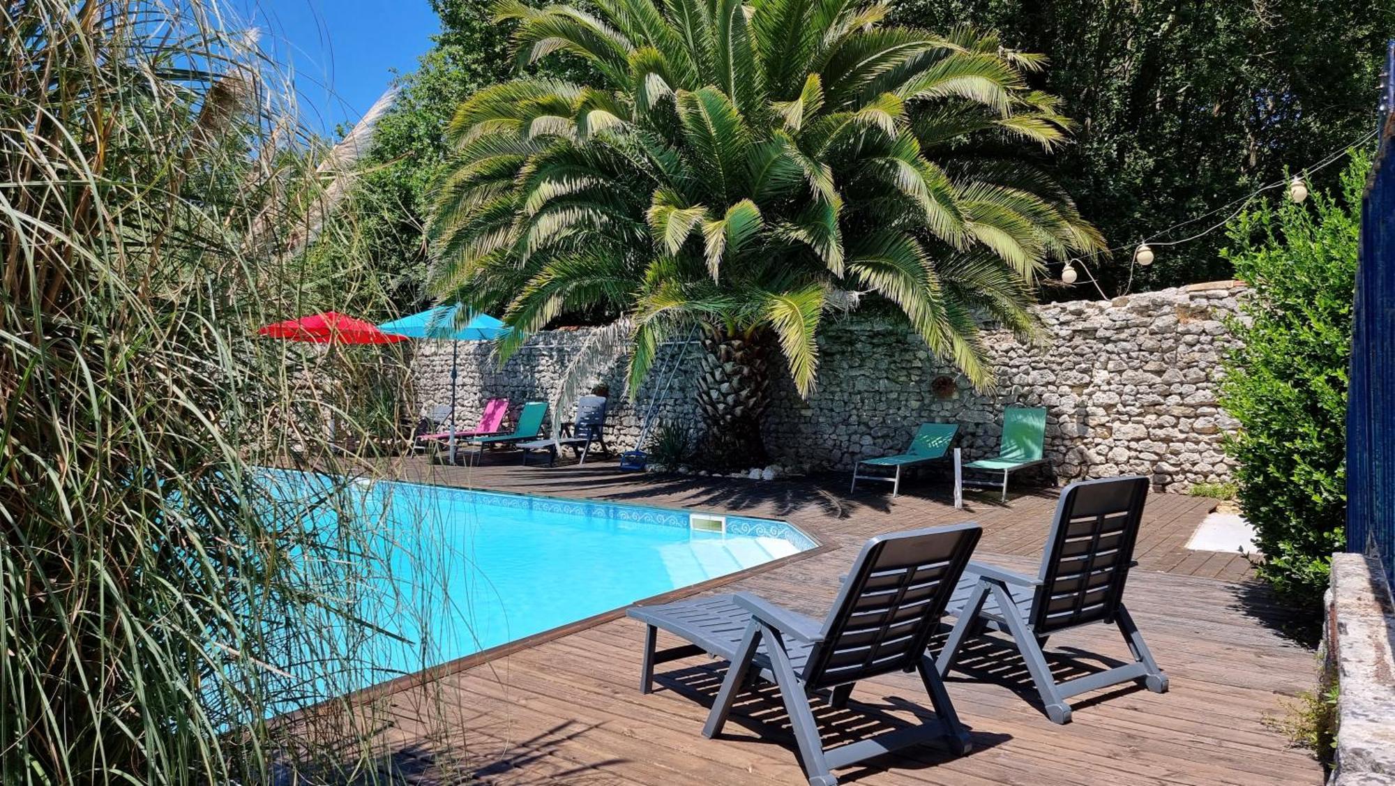 Domaine de Rochebonne Villa Saint-Just-Luzac Buitenkant foto