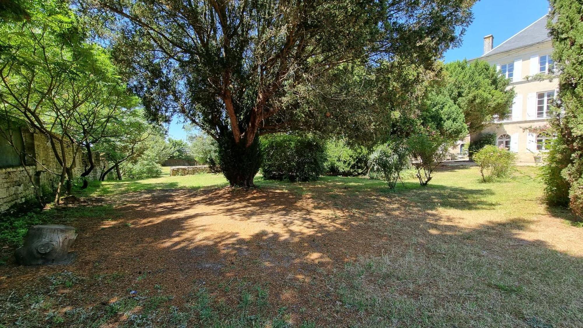 Domaine de Rochebonne Villa Saint-Just-Luzac Buitenkant foto